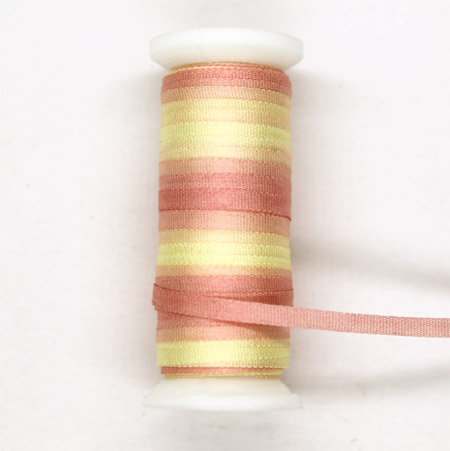 2001 - Seidenbändchen 2 mm breit, 10-m-Spule, rosa/creme 2001 - Seidenbändchen 2 mm breit, 10-m-Spule, rosa/creme