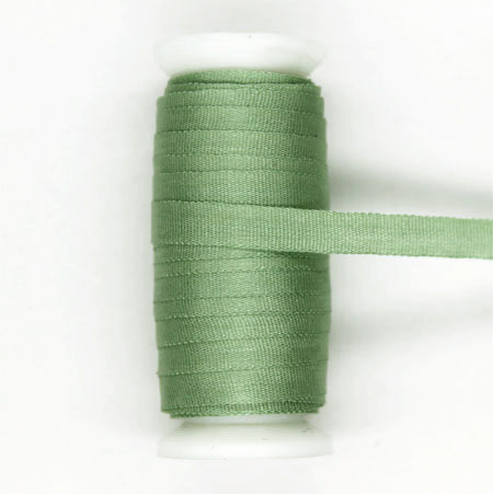 477 - Seidenbändchen 4 mm breit, 10-m-Spule, Farbe: Salbeigrün