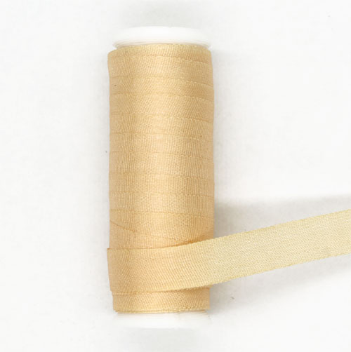 703 - Seidenbändchen 7 mm breit, 10-m-Spule, Farbe: Vanillegelb 703 - Seidenbändchen 7 mm breit, 10-m-Spule, Farbe: Vanillegelb